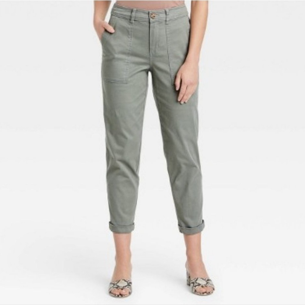 a new day Women's Green Capris